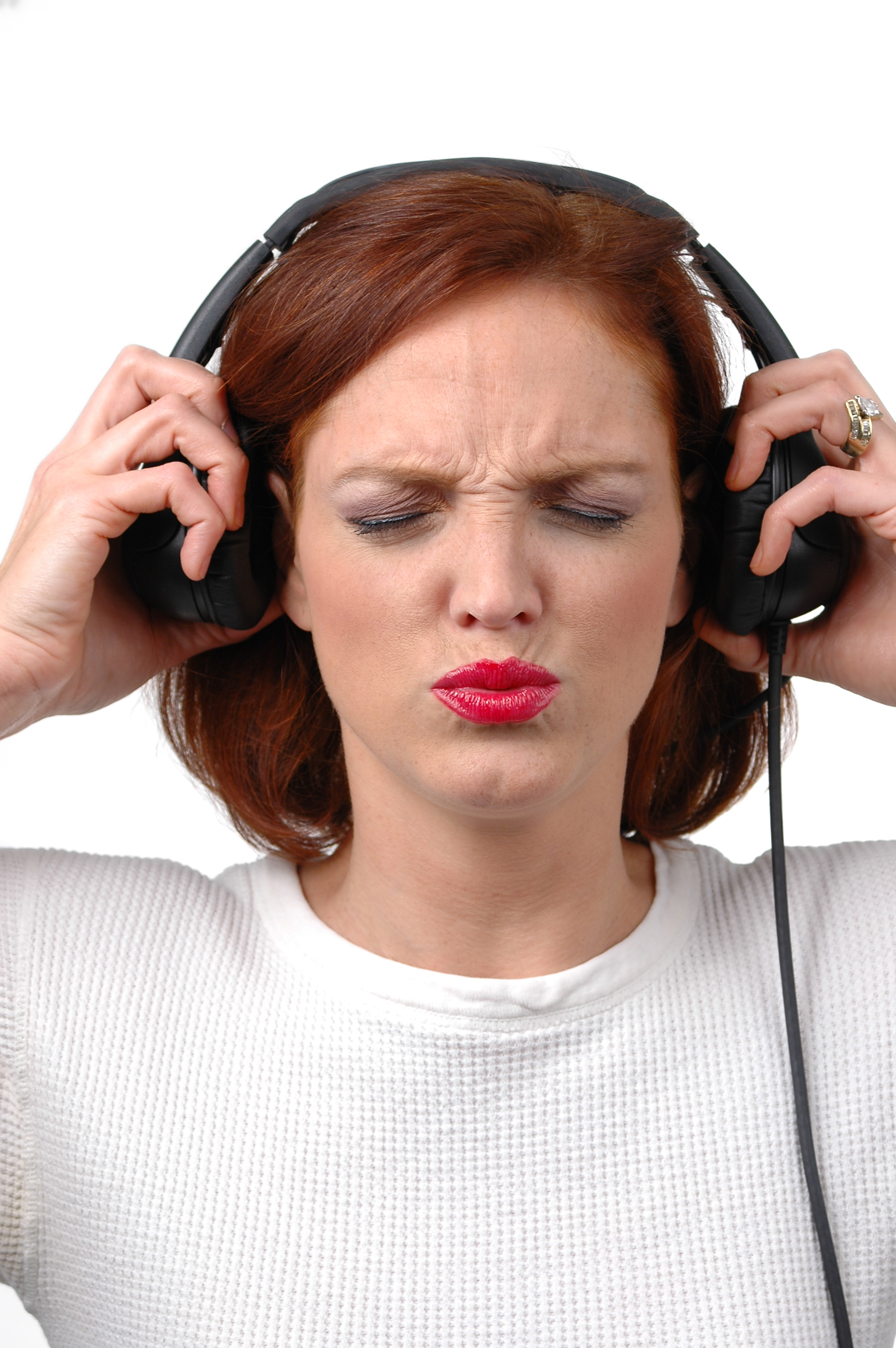 Tinnitus Therapy : What Causes Ringing In My Ears, Or Tinnitus